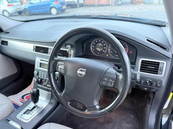 Volvo V70 2.4D SE Geartronic Euro 4 5dr