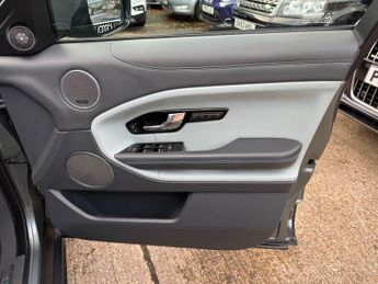 Land Rover Range Rover Evoque 2.0 TD4 HSE Dynamic SUV 5dr Diesel Auto 4WD Euro 6 (s/s) (180 ps