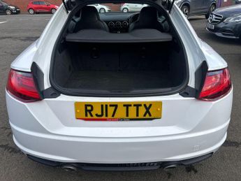 Audi TT 2.0 TDI Black Edition S Tronic quattro Euro 6 (s/s) 3dr