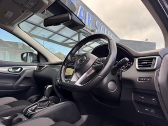 Nissan Qashqai 1.2 DIG-T N-Connecta XTRON Euro 6 (s/s) 5dr