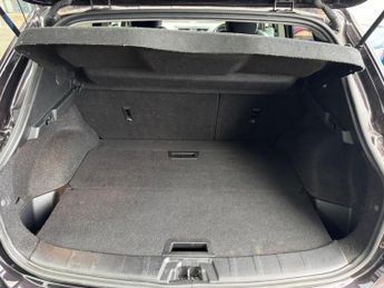 Nissan Qashqai 1.2 DIG-T N-Connecta XTRON Euro 6 (s/s) 5dr