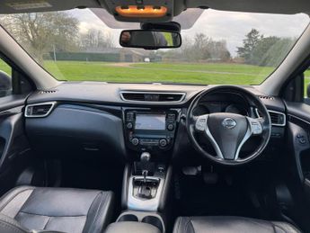 Nissan Qashqai 1.2 DIG-T Tekna XTRON 2WD Euro 6 (s/s) 5dr