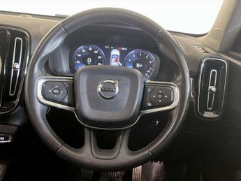 Volvo XC40 1.5 T3 Momentum Euro 6 (s/s) 5dr