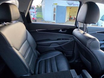 Kia Sorento 2.2 CRDi KX-2 Auto AWD Euro 6 (s/s) 5dr