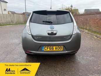 Nissan Leaf 30kWh Tekna Auto 5dr