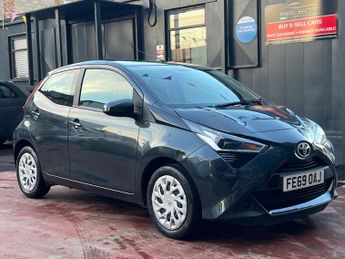 Toyota AYGO 1.0 VVT-i x-play Euro 6 5dr