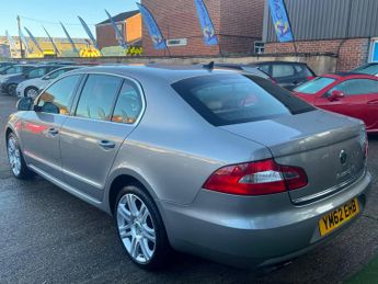 Skoda Superb 1.8 TSI Elegance Hatchback 5dr Petrol DSG Euro 5 (160 ps)