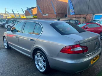 Skoda Superb 1.8 TSI Elegance Hatchback 5dr Petrol DSG Euro 5 (160 ps)