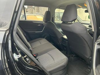 Toyota RAV4 2.5 VVT-h Design CVT 4WD Euro 6 (s/s) 5dr