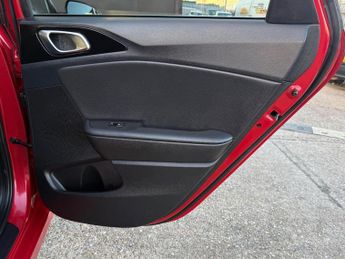 Kia Ceed 1.6 CRDi 3 DCT Euro 6 (s/s) 5dr