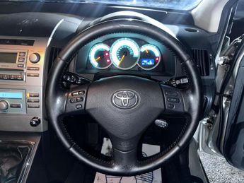 Toyota Corolla Verso 2.2 D-4D TR 5dr