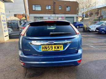 Ford Focus 1.6 Titanium 5dr