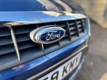 Ford Focus 1.6 Titanium 5dr