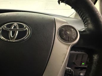 Toyota Prius 1.8 VVT-h CVT Euro 5 (s/s) 5dr