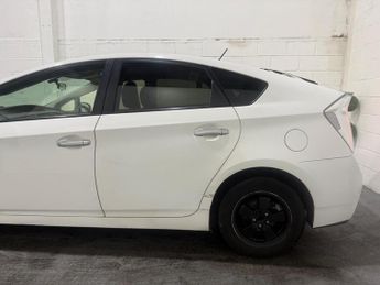 Toyota Prius 1.8 VVT-h CVT Euro 5 (s/s) 5dr