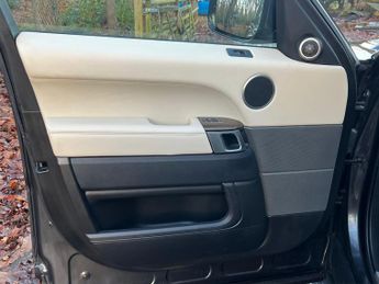 Land Rover Range Rover Sport 3.0 SD V6 HSE Auto 4WD Euro 6 (s/s) 5dr