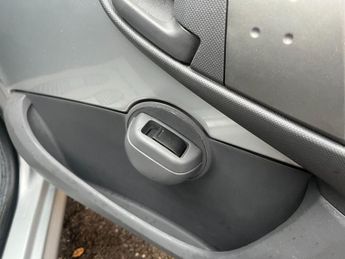 Peugeot 107 1.0 12V Urban Euro 5 3dr