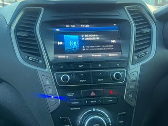 Hyundai Santa Fe 2.2 CRDi Blue Drive Premium Auto 4WD Euro 6 (s/s) 5dr (7 Seat)
