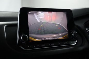 Nissan Qashqai 1.3 DIG-T MHEV Acenta Premium XTRON Euro 6 (s/s) 5dr