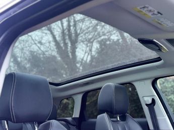 Land Rover Range Rover Evoque 2.2 SD4 Dynamic SUV 5dr Diesel Auto 4WD Euro 5 (190 ps)