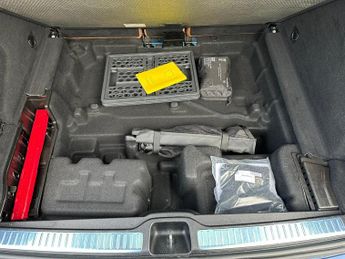 Mercedes-Benz GLC 2.0 GLC300h MHEV AMG Line (Premium) G-Tronic+ 4MATIC Euro 6 (s/s