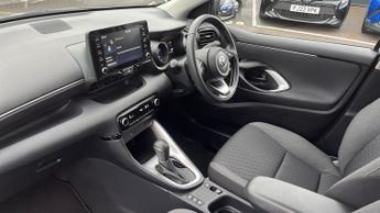 Toyota Yaris 1.5 VVT-h Design E-CVT Euro 6 (s/s) 5dr