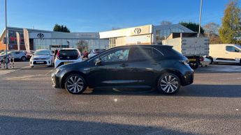 Toyota Corolla 1.8 VVT-h Design CVT Euro 6 (s/s) 5dr