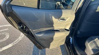 Toyota Corolla 1.8 VVT-h Design CVT Euro 6 (s/s) 5dr