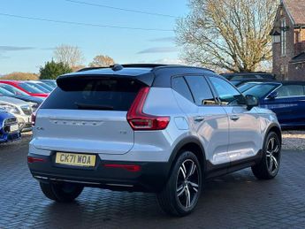 Volvo XC40 1.5 T3 R-Design Auto Euro 6 (s/s) 5dr