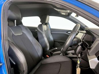 Audi A1 1.5 TFSI 35 S line Sportback Euro 6 (s/s) 5dr