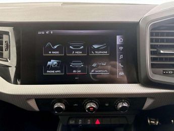 Audi A1 1.5 TFSI 35 S line Sportback Euro 6 (s/s) 5dr