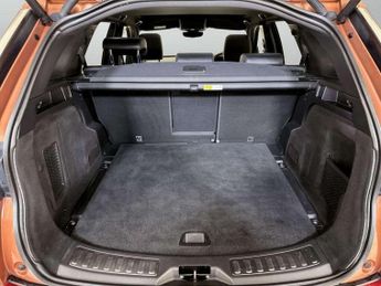 Land Rover Discovery Sport 1.5 P300e 12.2kWh R-Dynamic SE Auto 4WD Euro 6 (s/s) 5dr