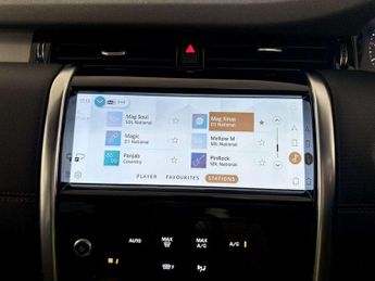 Land Rover Discovery Sport 1.5 P300e 12.2kWh R-Dynamic SE Auto 4WD Euro 6 (s/s) 5dr