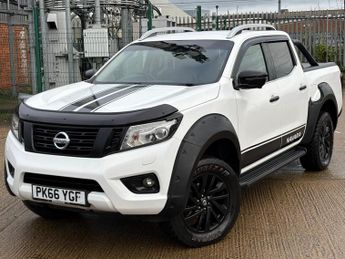 Nissan Navara 2.3 dCi Tekna 4WD Euro 6 (s/s) 4dr