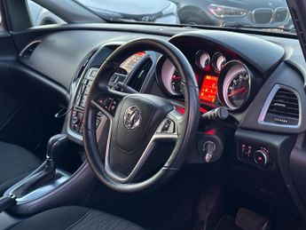 Vauxhall Astra 1.6i Tech Line Auto Euro 6 5dr