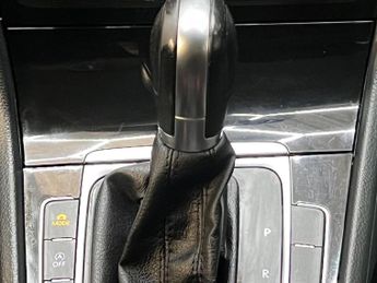 Volkswagen Golf 2.0 TDI BlueMotion Tech GT DSG Euro 5 (s/s) 5dr