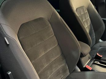 Volkswagen Golf 2.0 TDI BlueMotion Tech GT DSG Euro 5 (s/s) 5dr