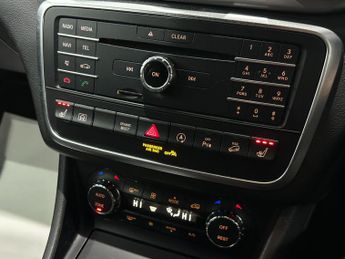 Mercedes-Benz GLA 2.1 GLA220d AMG Line (Premium) 7G-DCT 4MATIC Euro 6 (s/s) 5dr