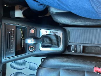 Volkswagen Tiguan 2.0 TDI BlueMotion Tech R-Line DSG 4WD Euro 5 (s/s) 5dr (Nav)