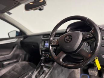 Skoda Octavia 2.0 TDI Elegance DSG Euro 5 (s/s) 5dr