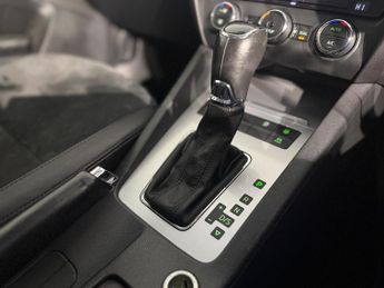 Skoda Octavia 2.0 TDI Elegance DSG Euro 5 (s/s) 5dr