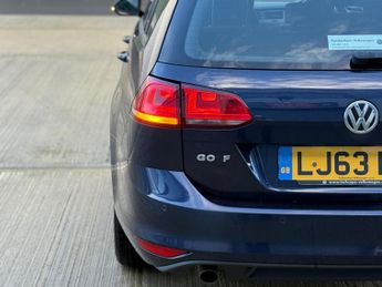 Volkswagen Golf 1.6 TDI BlueMotion Tech SE DSG Euro 5 (s/s) 5dr