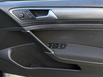 Volkswagen Golf 1.6 TDI BlueMotion Tech SE DSG Euro 5 (s/s) 5dr