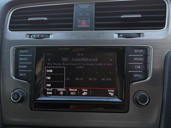 Volkswagen Golf 1.6 TDI BlueMotion Tech SE DSG Euro 5 (s/s) 5dr