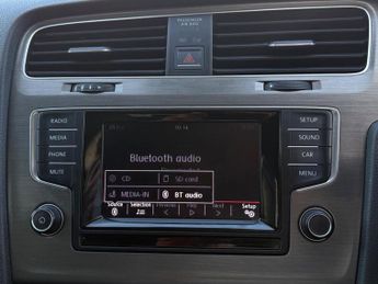 Volkswagen Golf 1.6 TDI BlueMotion Tech SE DSG Euro 5 (s/s) 5dr