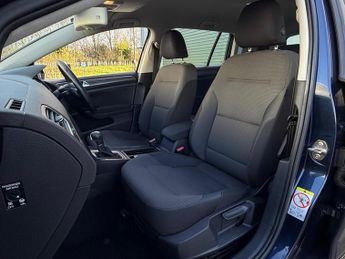 Volkswagen Golf 1.6 TDI BlueMotion Tech SE DSG Euro 5 (s/s) 5dr
