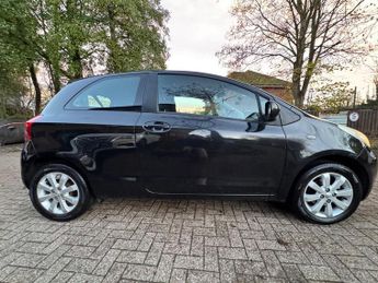Toyota Yaris 1.3 VVT-i Zinc 3dr