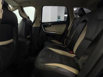 Volvo XC60 2.4 D5 R-Design SE Geartronic AWD Euro 4 5dr