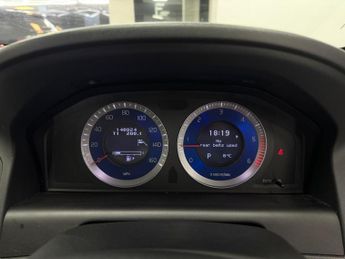 Volvo XC60 2.4 D5 R-Design SE Geartronic AWD Euro 4 5dr