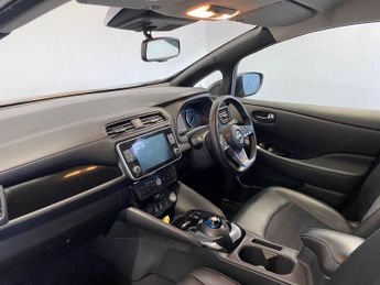 Nissan Leaf 39kWh N-Connecta Auto 5dr